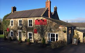 Hunters Lodge Inn